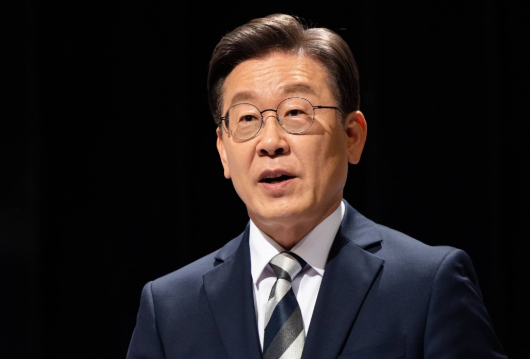 韩国总统李在明宣誓就职 