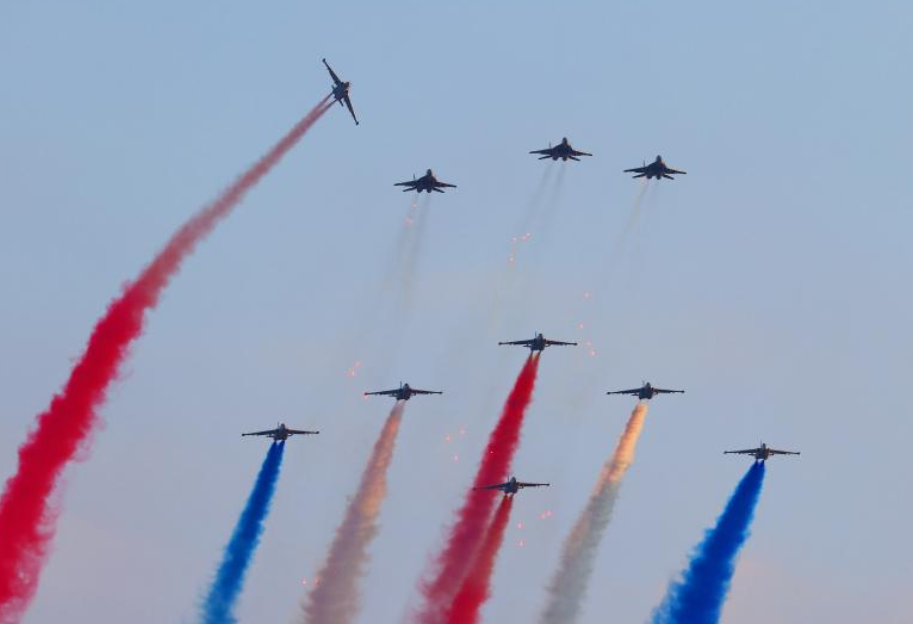 金正恩称朝鲜空军将装备新战略军事资产 