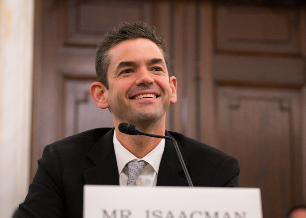 美参议院确认艾萨克曼出任美航天局局长 